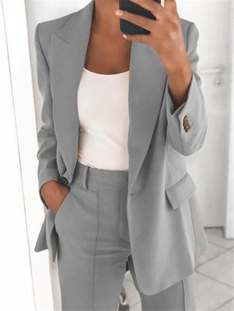 Elegant Women's Suit